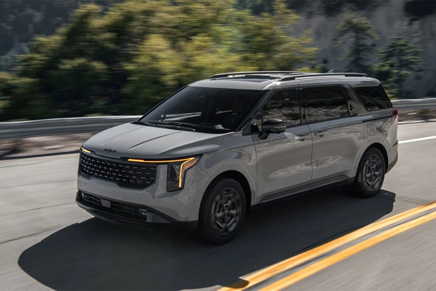 grey 2025 Kia Carnival Hybrid