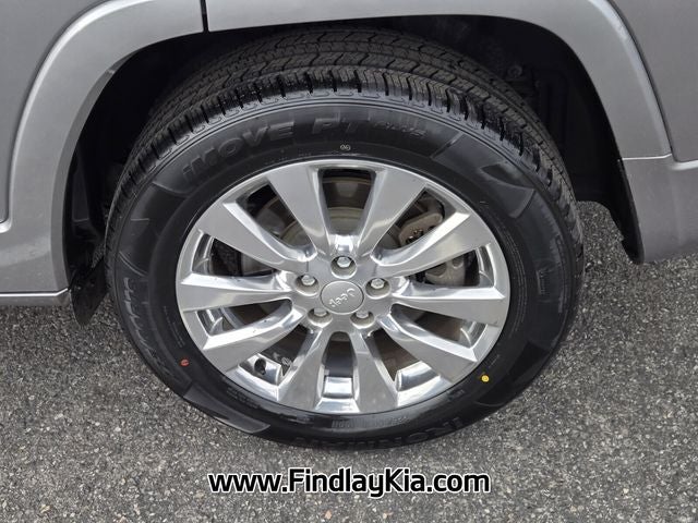 2017 Jeep Cherokee Overland