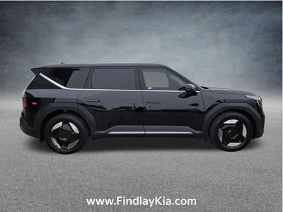 2026 Kia EV9 Light Long Range