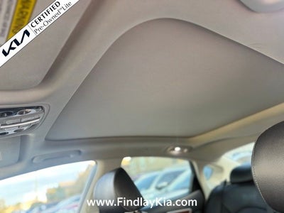 2017 Kia Cadenza Technology