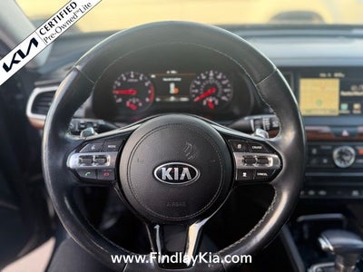 2017 Kia Cadenza Technology