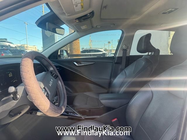 2023 Kia Niro SX Touring
